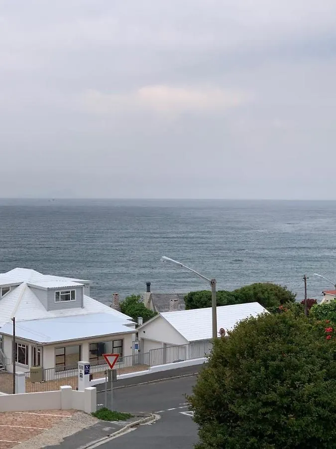 Ocean View Beach House Simonʼs Town